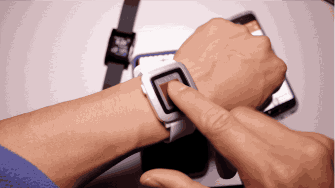 Pebble Time Review - Its not touch enabled...