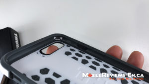 Buttons - Thule Atmos X4 iPhone 7 Review